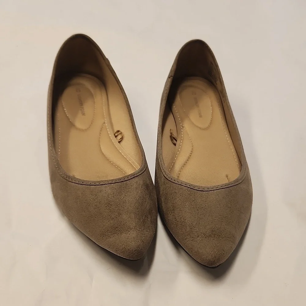 Time and Tru Shoes Womens Size 8 flats light brown Pointe Toe